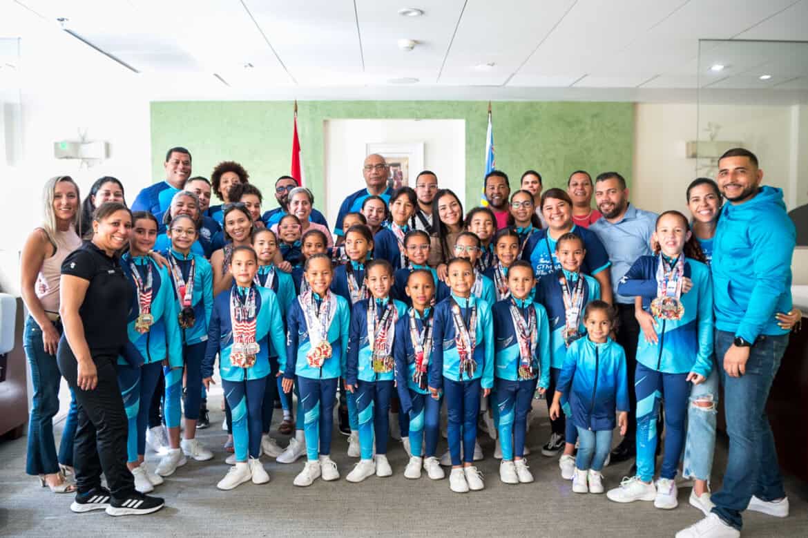 Teamnan di Gihae Gymnastics a sobresali durante e competencia