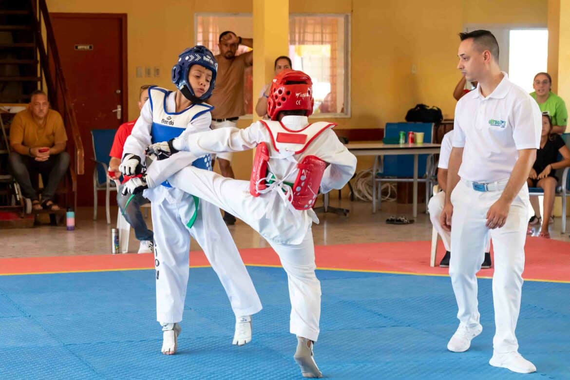 Chaco Taekwondo Academy a sali Best Team den Ultimate Taekwondo